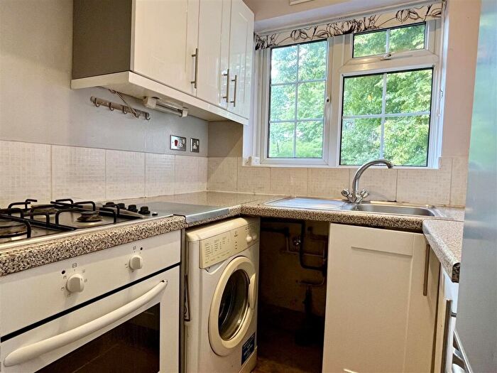 1 Bedroom Duplex For Sale In Newhall Farm Close, Sutton Coldfield, B76