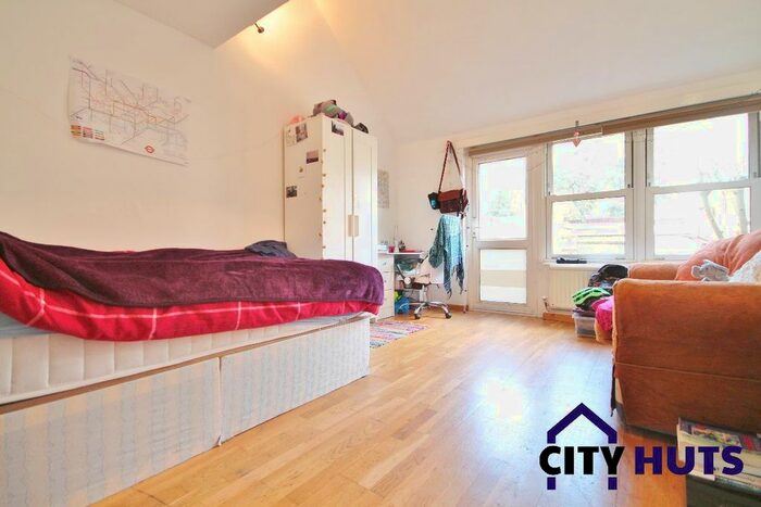 3 Bedroom Terraced House To Rent In Armour Close, London, N7