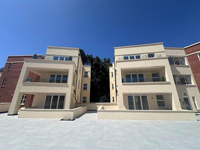 2 Bedroom Flat To Rent In Monument Way, St Leoanrds On Sea, TN38