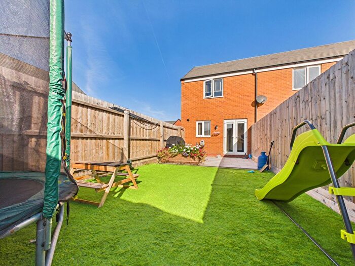 2 Bedroom End Of Terrace House For Sale In Hector Drive, Stanground South, PE2