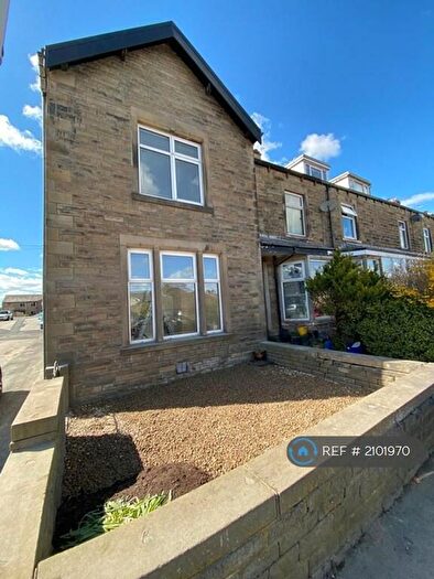 4 Bedroom End Of Terrace House To Rent In Gisburn Road, Barnoldswick, BB18