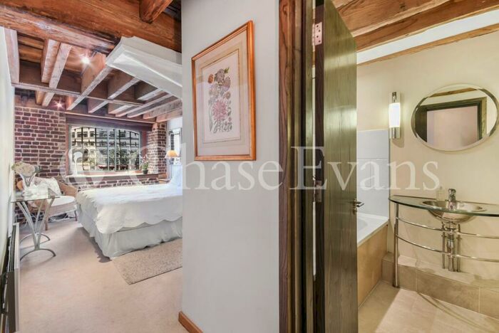 1 Bedroom Flat For Sale In Port East Apartments, Hertsmere Road, Canary Wharf, London, E14