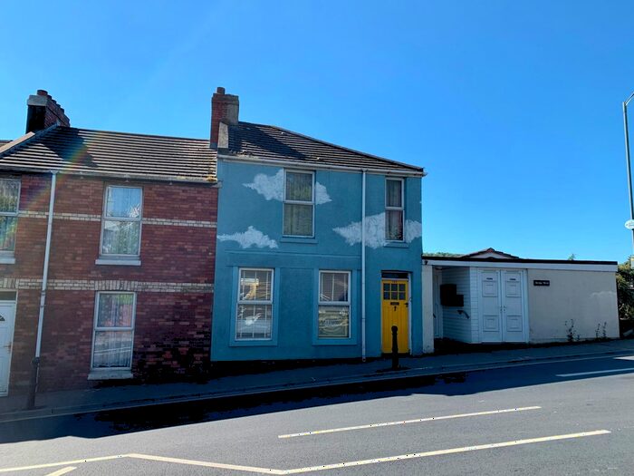 1 Bedroom Flat To Rent In Bitton Park Road, Teignmouth, TQ14