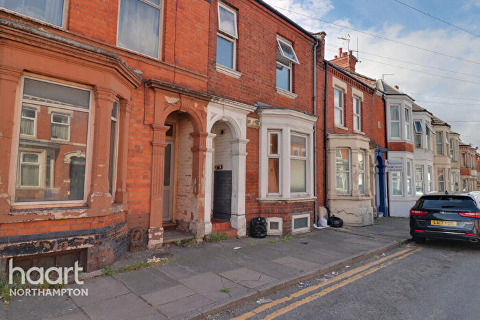 1 Bedroom Apartment To Rent In Abington Avenue, Northampton, NN1