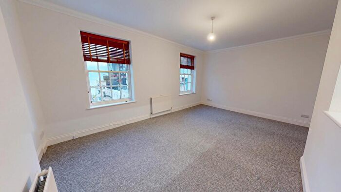 2 Bedroom Flat To Rent In Cavendish Place, Brighton, BN1