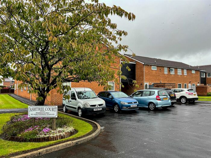 2 Bedroom Flat To Rent In Tag Lane, Ingol, Preston, PR2