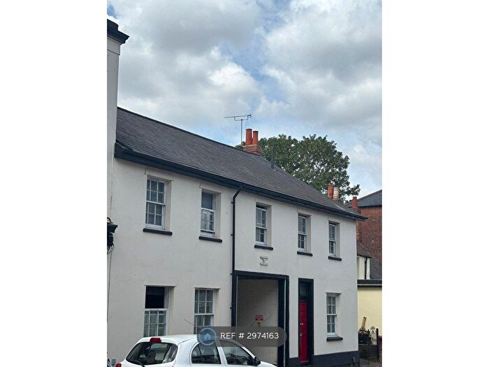 1 Bedroom Flat To Rent In Thomsons Yard, Reading, RG1