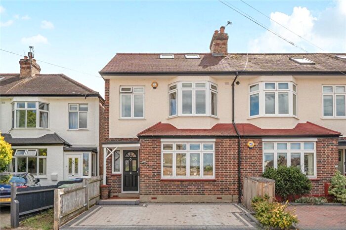 4 Bedroom End Of Terrace House For Sale In Orchard Crescent, Enfield, EN1