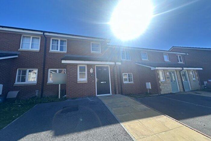 2 Bedroom Property To Rent In Scotts Road, Abertawe, SA1