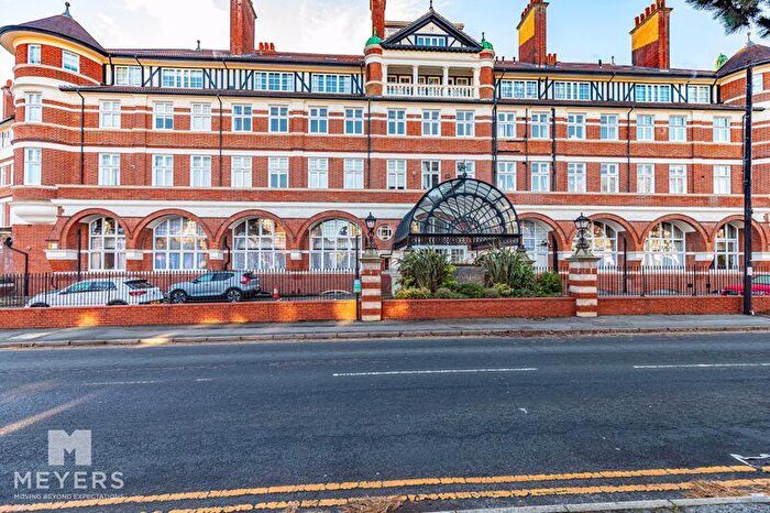 2 Bedroom Maisonette To Rent In Burlington Mansions, Owls Road, Bournemouth, BH5