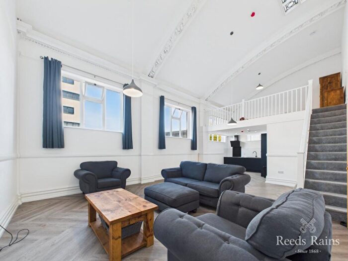 1 Bedroom Apartment For Sale In George Street, Hull, East Yorkshire, HU1