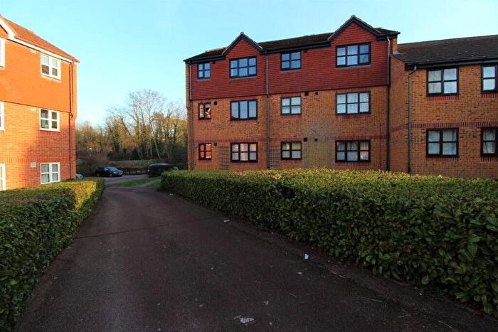 1 Bedroom Apartment To Rent In Marmet Avenue, Letchworth Garden City, SG6