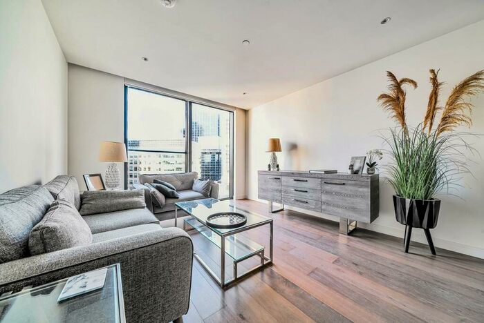 1 Bedroom Flat To Rent In Hampton Tower, Tower Hamlets, London, E14