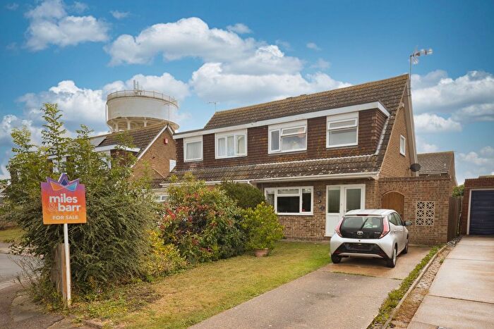 3 Bedroom Semi-detached House For Sale In Beech Drive, Broadstairs, CT10