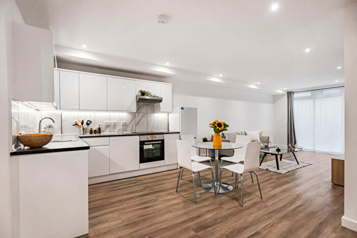 Apartment For Sale In Palmers Road, London, E2