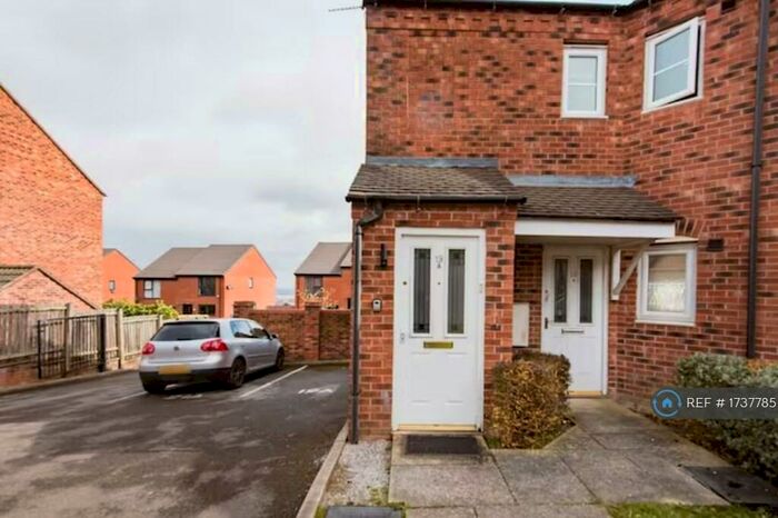 3 Bedroom Flat To Rent In Raynald Road, Sheffield, S2