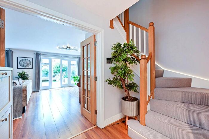 5 Bedroom Semi-Detached House To Rent In Pyrian Close, Woking, GU22