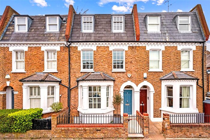 4 Bedroom Terraced House For Sale In Bettridge Road, Fulham, London, SW6
