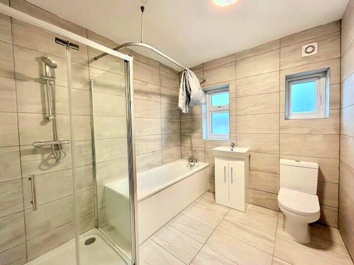 3 Bedroom House To Rent In Havering Road, Romford, RM1