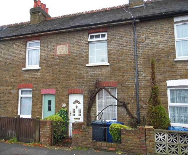 2 Bedroom Terraced House To Rent In Wood End Lane, Northolt, UB5