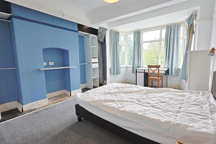 4 Bedroom Maisonette To Rent In Valley View, Jesmond (M), Newcastle Upon Tyne, NE2