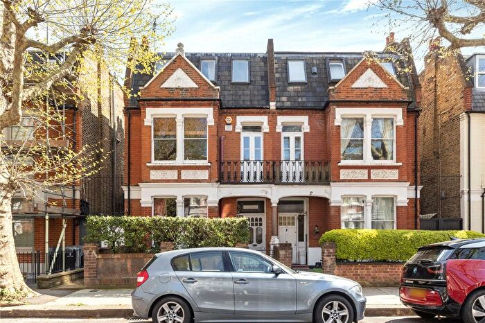5 Bedroom Semi Detached House For Sale In Ellerby Street, Fulham, London, SW6