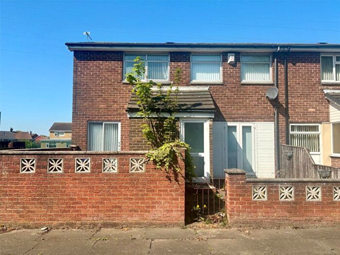 3 Bedroom End Of Terrace House For Sale In Wendover Way, Sunderland, Tyne & Wear, SR5