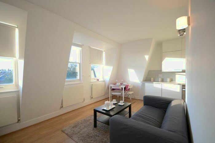 1 Bedroom Apartment To Rent In Essex Road, Basingstoke, RG21