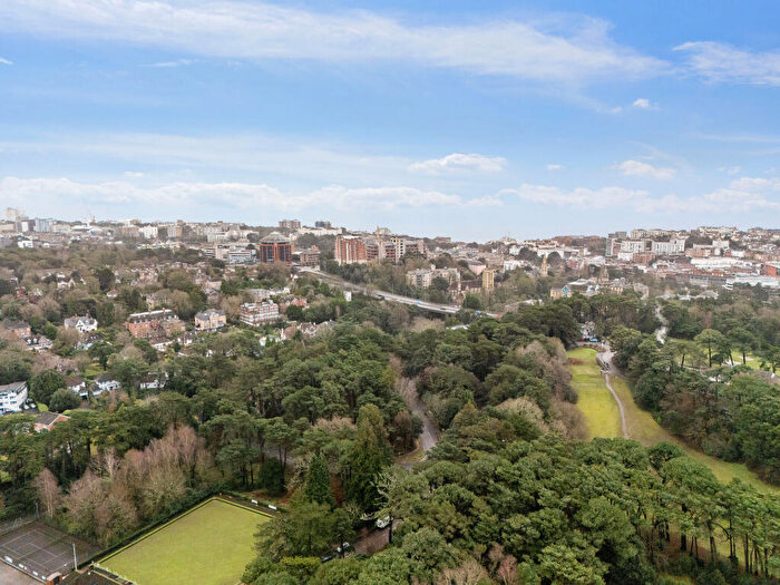 2 Bedroom Flat To Rent In ** Bedroom Flat In Meyrick Park**, BH2