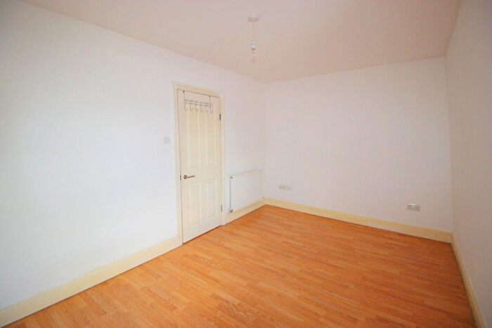 1 Bedroom Flat To Rent In London, Limehouse, E14