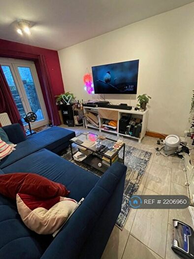 1 Bedroom Flat To Rent In Harrington Square, London, NW1