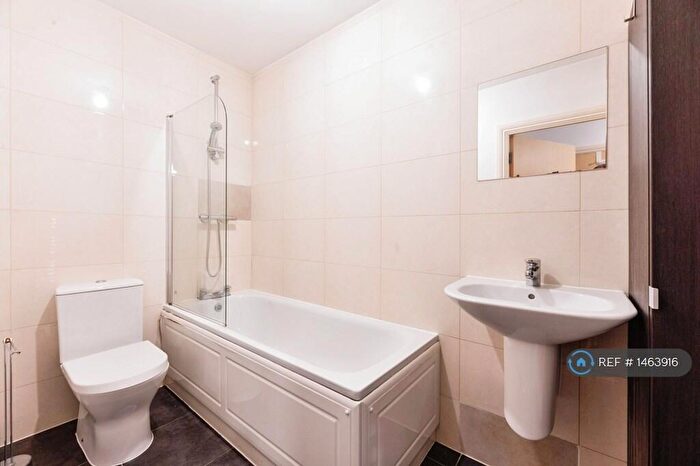2 Bedroom Flat To Rent In Bank House, Sutton, SM1