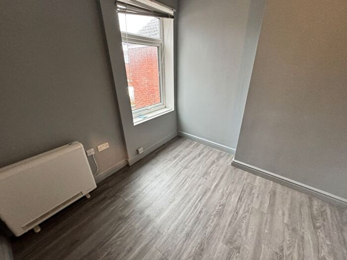 Studio To Rent In Flat, Doncaster, DN1