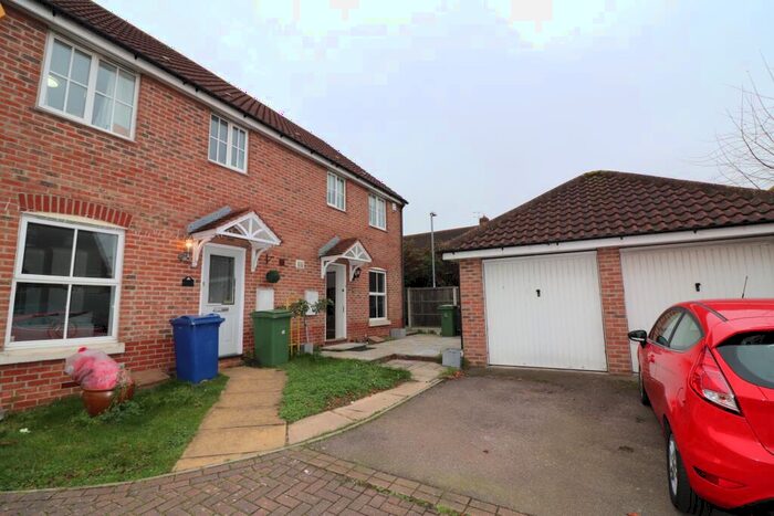 3 Bedroom House To Rent In Grifon Road, Chafford Hundred, RM16