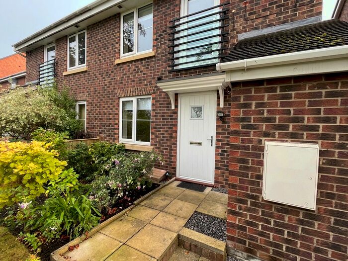 1 Bedroom Mews To Rent In Bolling Mews, Castleford, WF10