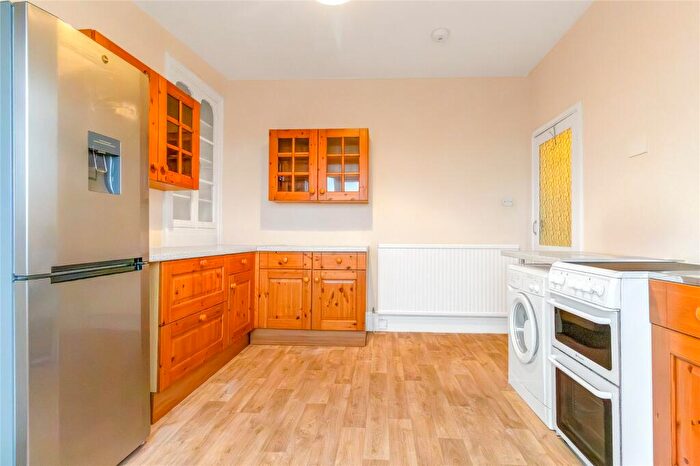 2 Bedroom End Of Terrace House To Rent In Dixon Street, Old Town, Swindon, Wiltshire, SN1