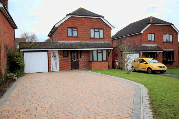 3 Bedroom Detached House To Rent In Ashtrees Road, Woodley, Reading, RG5