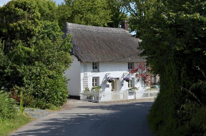 2 Bedroom Detached House For Sale In Gunwalloe, Helston, TR12