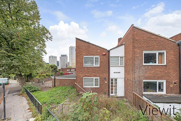 4 Bedroom End Of Terrace House To Rent In Mallow Court, Princes Rise, London, SE13