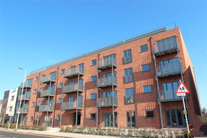 1 Bedroom Apartment To Rent In London Road, Hadleigh, Benfleet, Essex, SS7