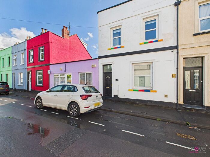 5 Bedroom Property To Rent In St. Mark Street, Gloucester, GL1