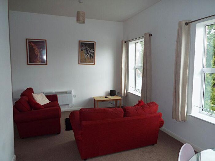2 Bedroom Flat For Sale In Chapter Court, Heeley Road, Selly Oak, Birmingham, B29