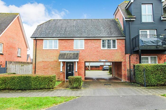 2 Bedroom House For Sale In Illett Way, Faygate, Horsham., RH12