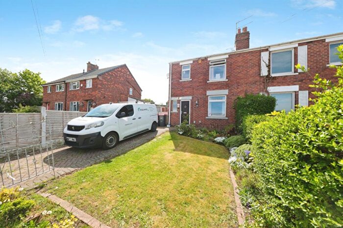 3 Bedroom Semi Detached House For Sale In Flanderwell Lane, Bramley, Rotherham, S66