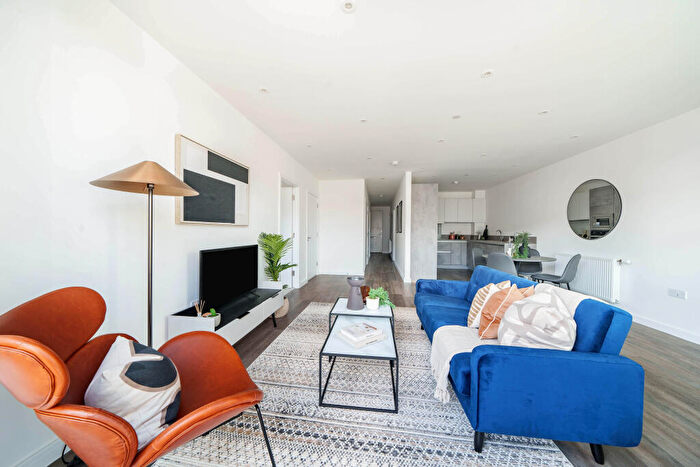 2 Bedroom Apartment To Rent In Bed, Ground Floor, Dunlin, Pelican House In Fresh Wharf, IG11