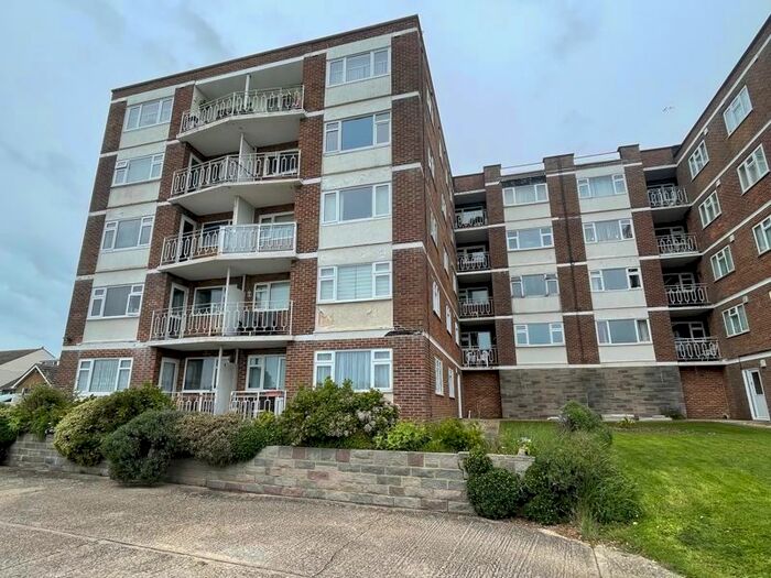 1 Bedroom Flat To Rent In Sea Front, Hayling Island, PO11