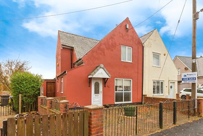 3 Bedroom Semi-Detached House For Sale In Moor Crescent, DH6