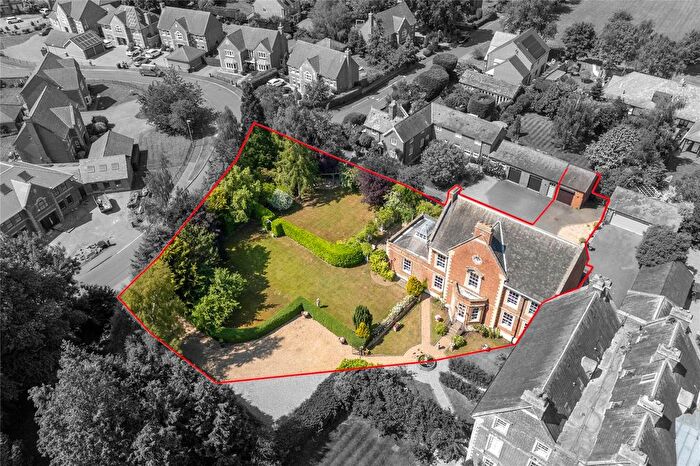 5 Bedroom Link Detached House For Sale In Chestnut Drive, Stretton Hall, Oadby, Leicester, LE2