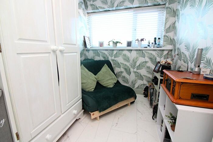 3 Bedroom End Of Terrace House For Sale In Melbourne Close, Stotfold, Hitchin, SG5