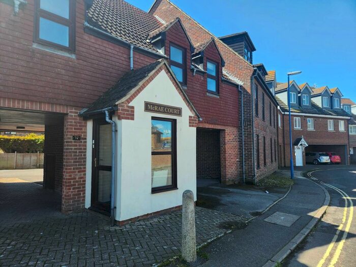 Studio To Rent In Mcrae Court, Lewis Road, PO20